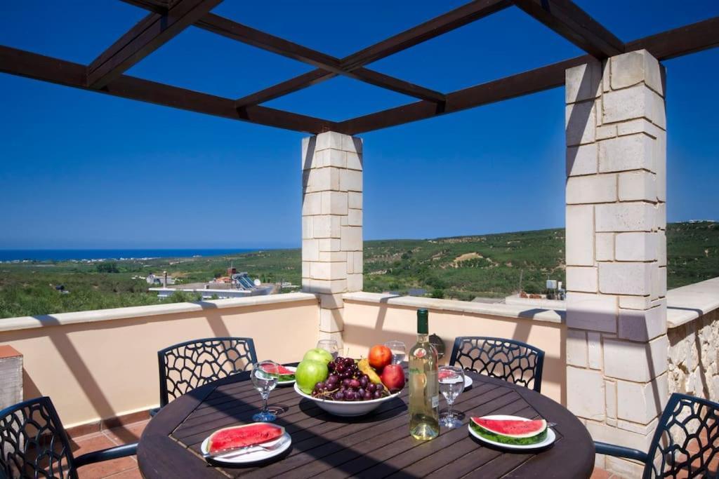 Villa Katerina With Eco Heated Pool Spiliá Екстериор снимка
